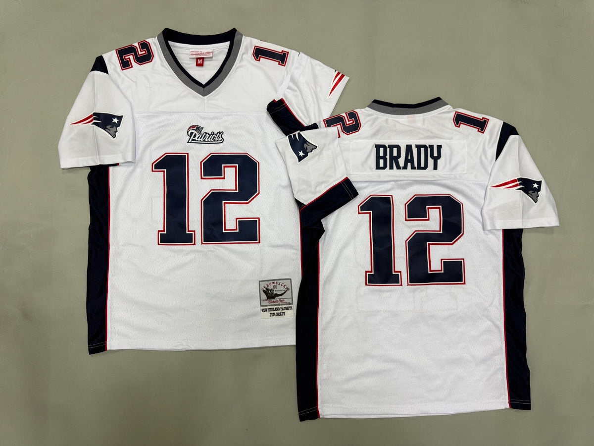 NEW ENGLAND PATRIOTS TOM BRADY WHITE VINTAGE JERSEY
