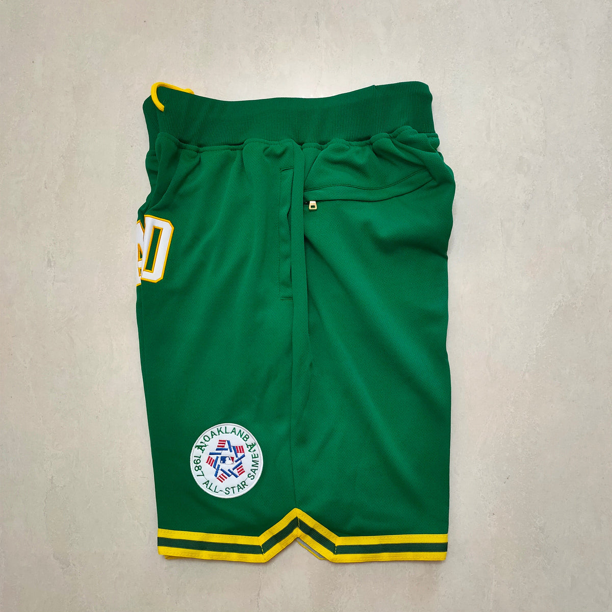 OAKLAND ATHLETICS GREEN SHORTS