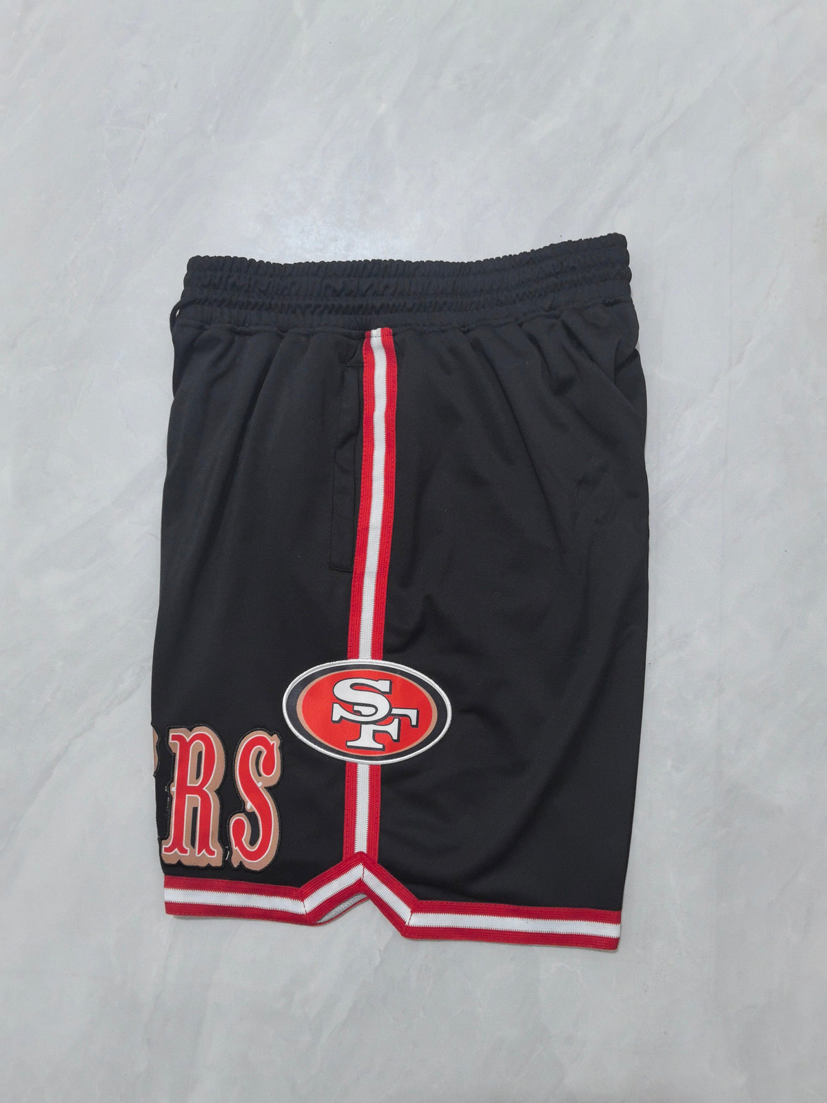SAN FRANCISCO 49ERS BLACK SHORTS