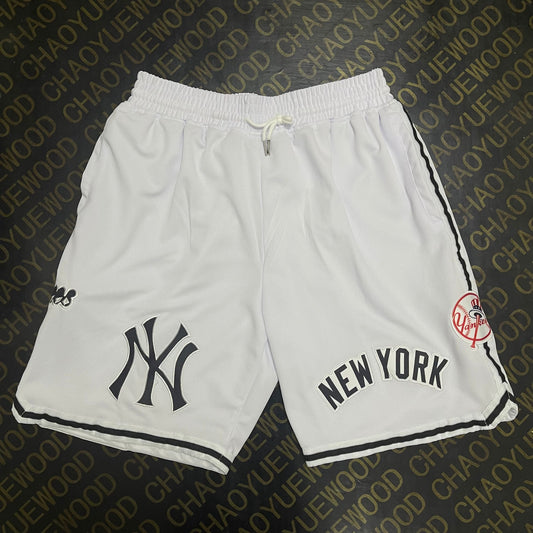 NEW YORK YANKEES WHITE SHORTS