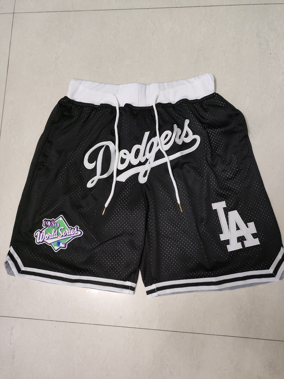 LOS ANGELES DODGERS BLACK SHORTS