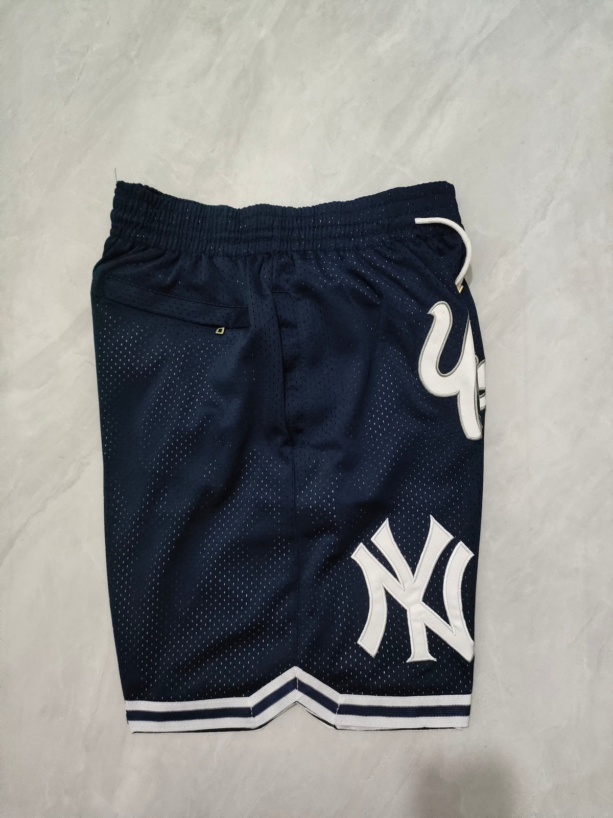 NEW YORK YANKEES BLUE SHORTS