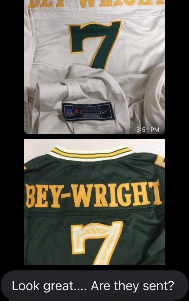 Photo sent by a Cruxchristi customer after their jersey arrived
