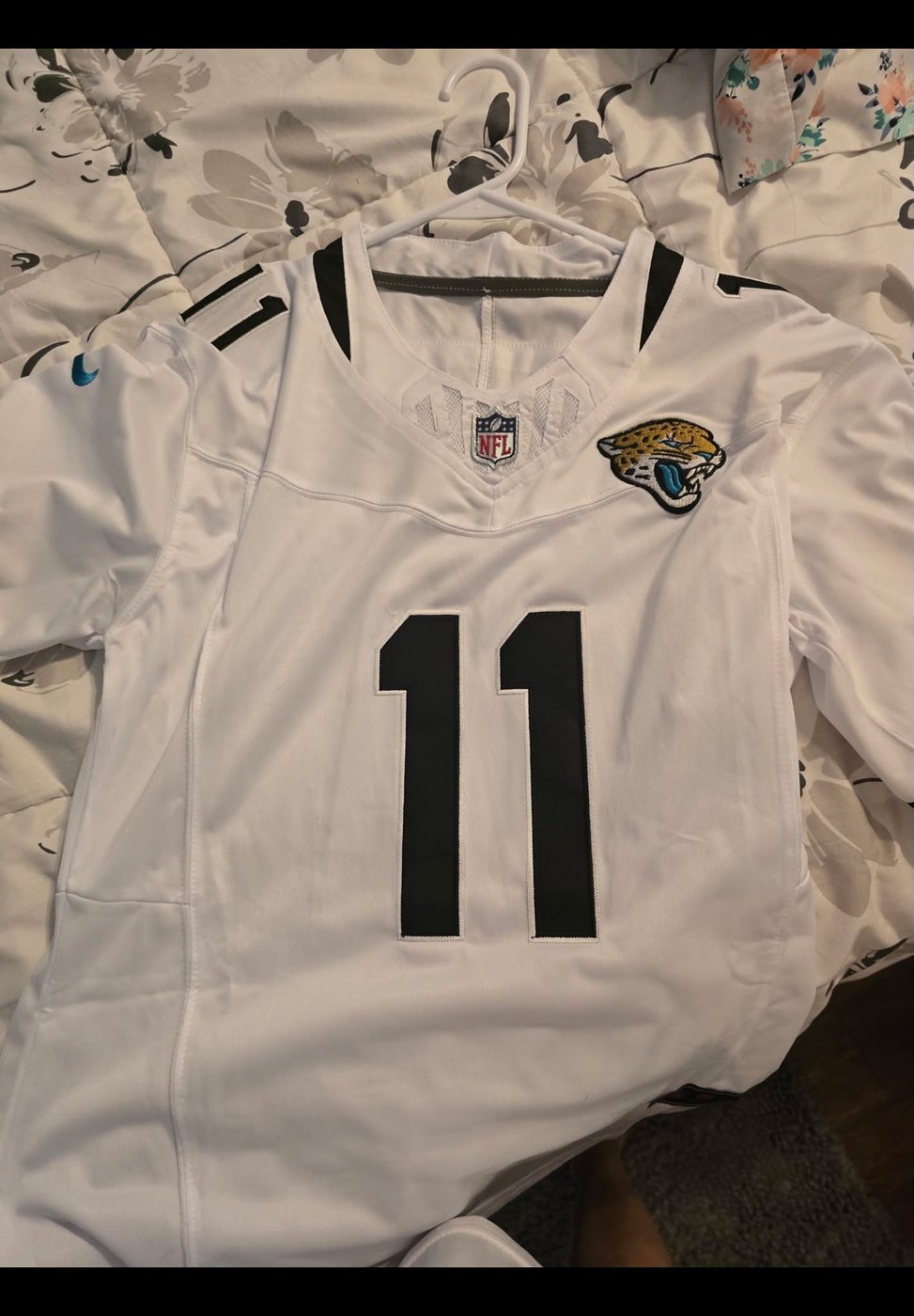 Photo sent by a Cruxchristi customer after their jersey arrived