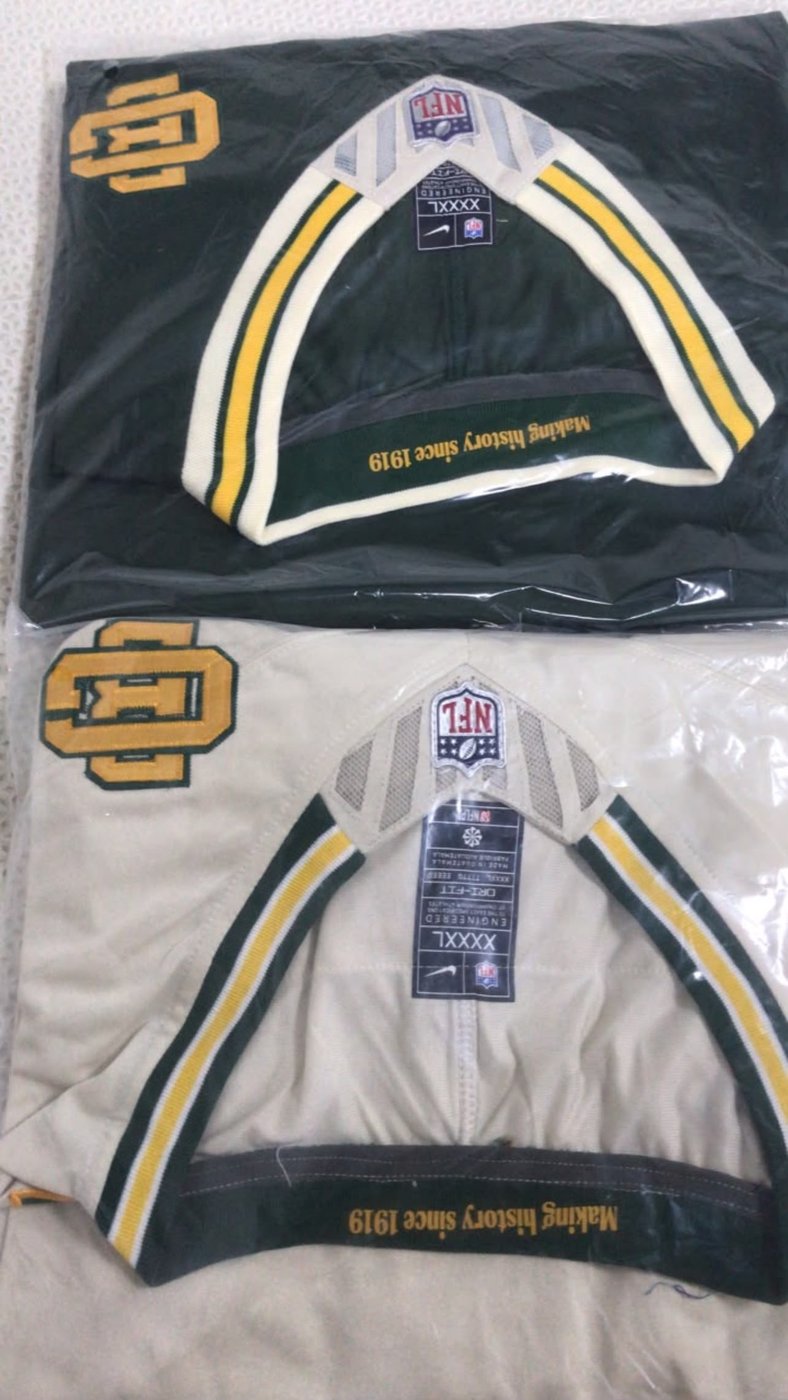 Photo sent by a Cruxchristi customer after their jersey arrived
